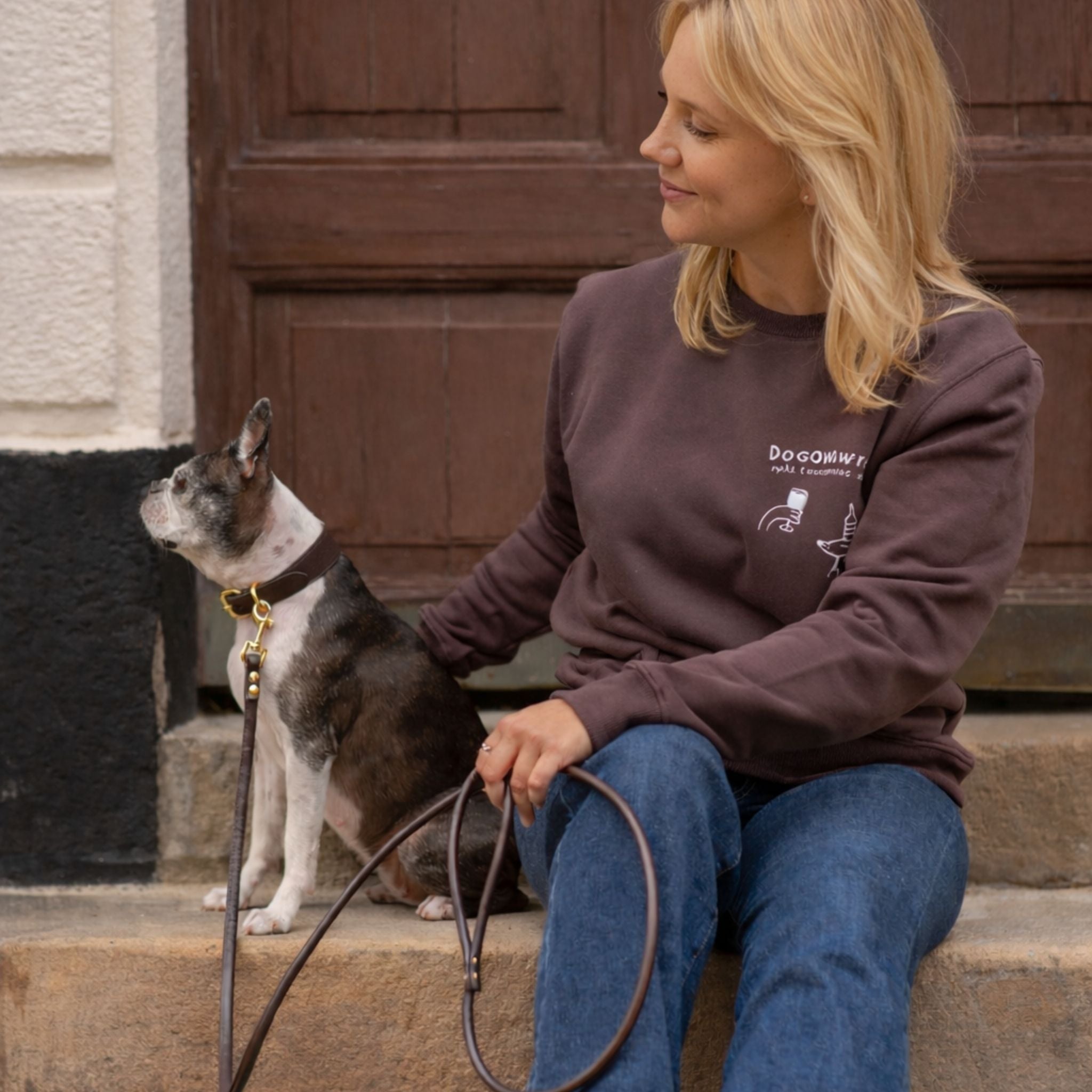 brown-sweatshirt-dogs-wine-size-s-front-print-spring.jpg