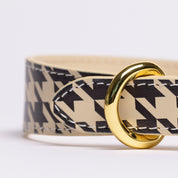 Beige Houndstooth Dog Collar Thin
Český překlad: Beige Houndstooth psí obojek Tenký