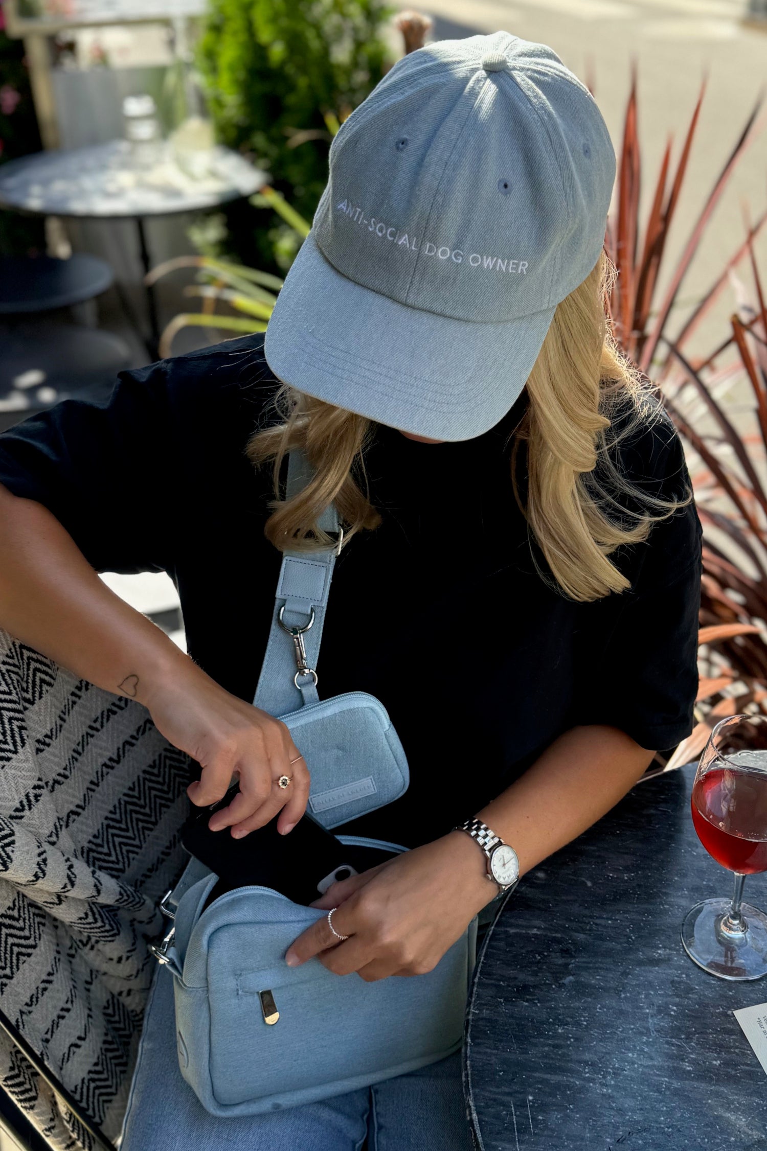 Džínová vycházková taška pro psy - Crossbody